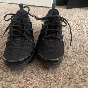 Nike vapor max running shoes